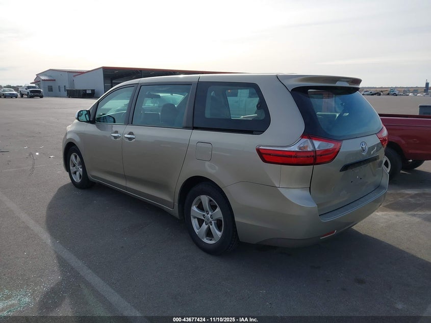 5TDZK3DC1FS598628 2015 TOYOTA SIENNA photo no. 3