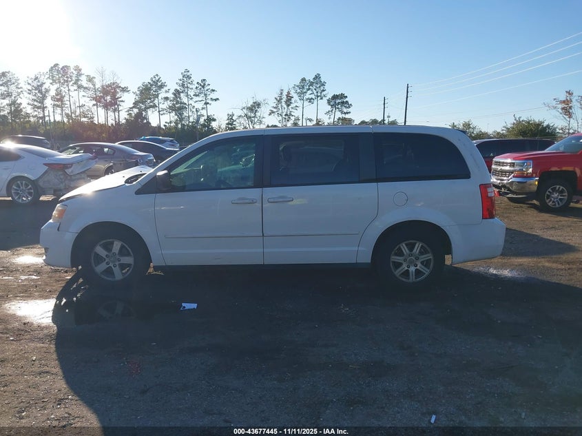 2010 Dodge Grand Caravan Se VIN: 2D4RN4DEXAR135194 Lot: 43677445