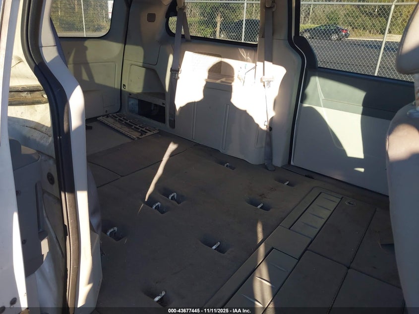 2010 Dodge Grand Caravan Se VIN: 2D4RN4DEXAR135194 Lot: 43677445