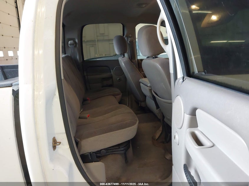 2003 Dodge Ram 1500 Slt/Laramie/St VIN: 1D7HA18N03J621815 Lot: 43677499