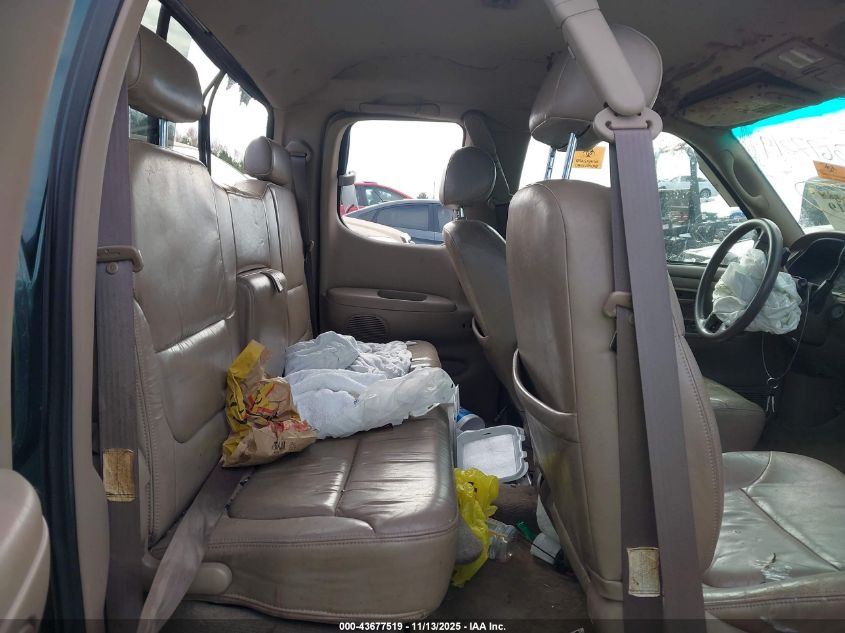 2000 Toyota Tundra Ltd V8 VIN: 5TBRT3815YS039973 Lot: 43677519