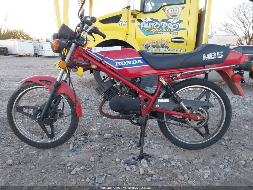 JH2AC0107CK001060 1982 HONDA  photo no. 13