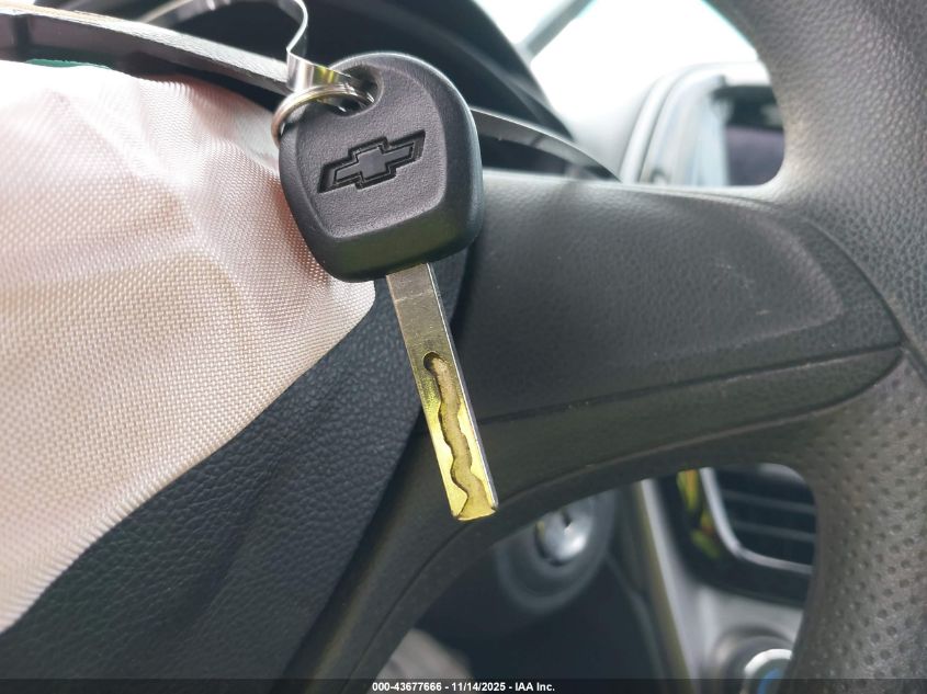 2021 Chevrolet Spark Ls VIN: KL8CB6SA3MC704352 Lot: 43677666