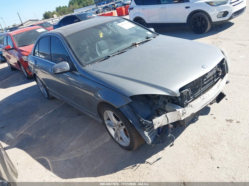 2014 MERCEDES-BENZ C 250 SPORT - WDDGF4HB3ER309612