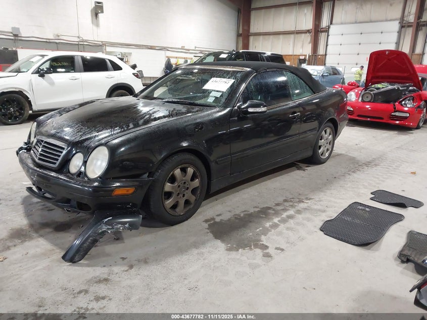 WDBLK65G43T135757 2003 MERCEDES-BENZ CLK-KLASSE photo no. 2