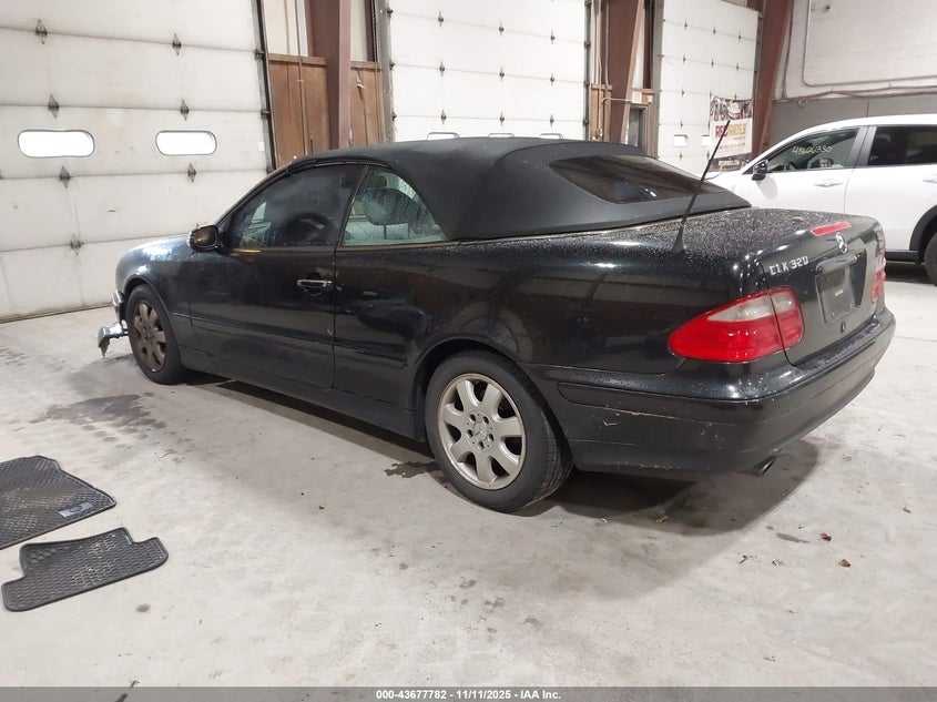 WDBLK65G43T135757 2003 MERCEDES-BENZ CLK-KLASSE photo no. 3