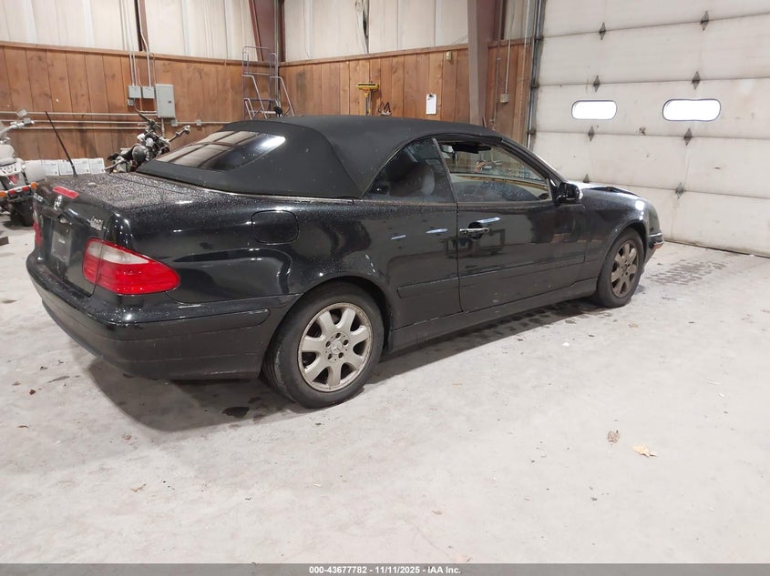 WDBLK65G43T135757 2003 MERCEDES-BENZ CLK-KLASSE photo no. 4