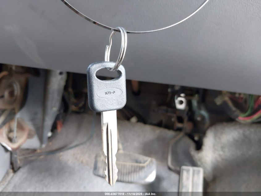 1997 Ford F-250 Xl VIN: 1FTHX26F6VEB82707 Lot: 43677818