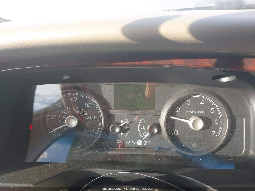 2008 Lincoln Town Car Signature L VIN: 2LNHM85W98X634371 Lot: 43677868