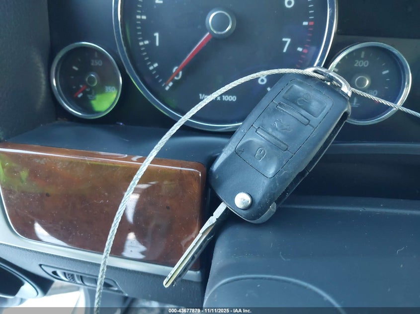 2008 Volkswagen Touareg 2 V8 Fsi VIN: WVGCB77L58D053552 Lot: 43677879