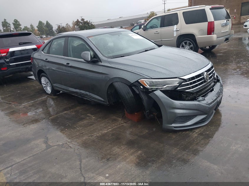 2019 VOLKSWAGEN JETTA 1.4T R-LINE/1.4T S/1.4T SE - 3VWC57BU4KM070721