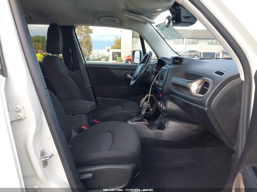 ZACCJABT9GPE35403 2016 JEEP RENEGADE photo no. 5