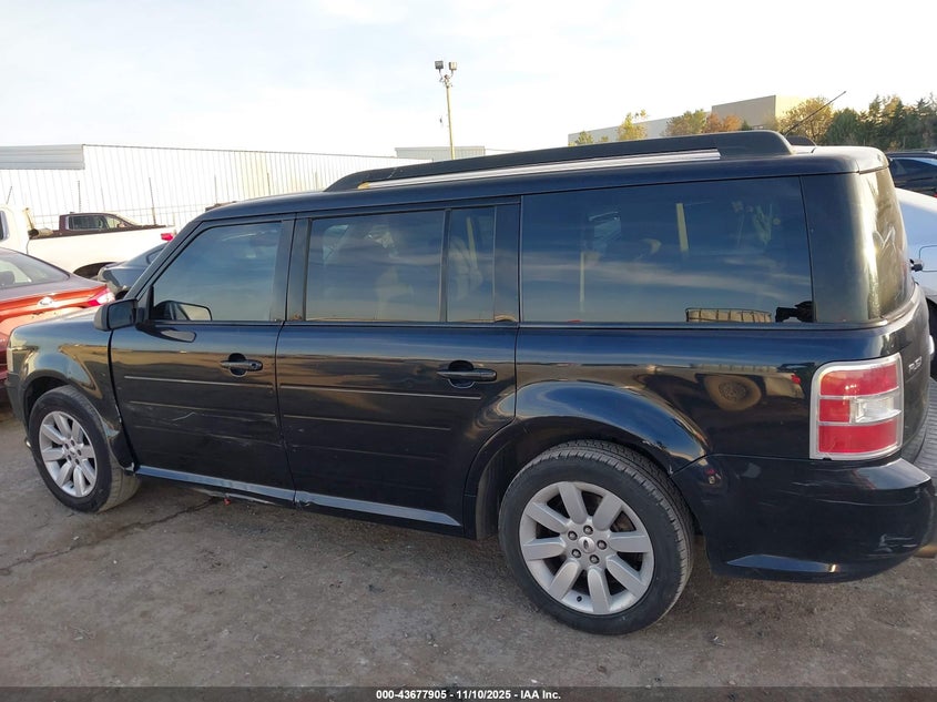 2009 Ford Flex Se VIN: 2FMDK51CX9BA00242 Lot: 43677905