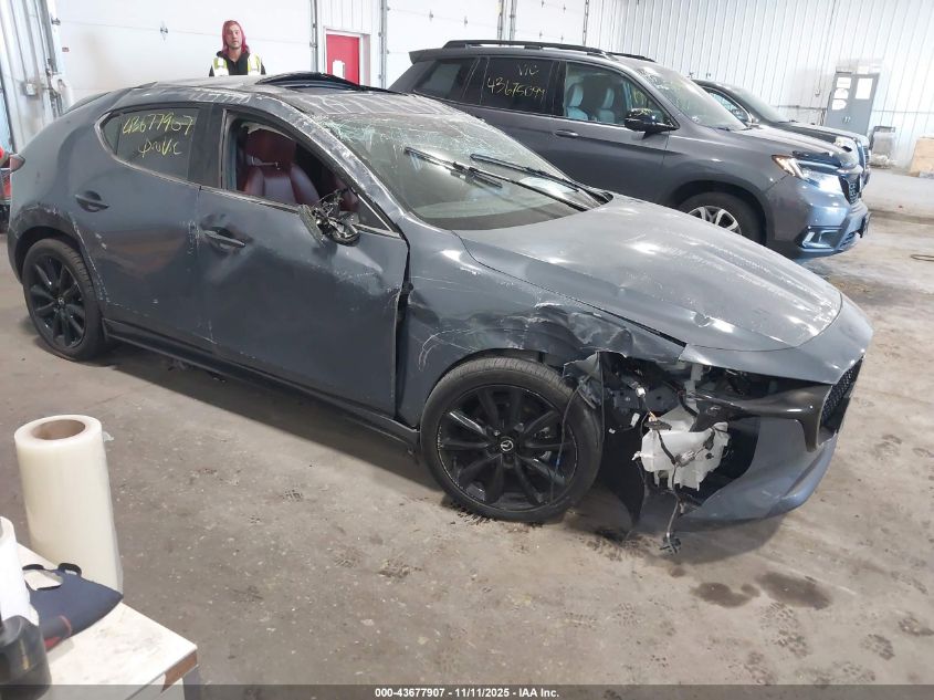 MAZDA 3 2.5 S CARBON EDITION