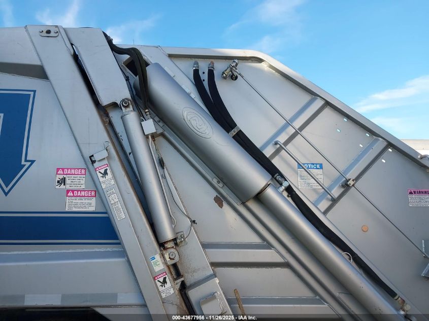 2008 International 4000 4300 VIN: 1HTMMAAN38H564005 Lot: 43677956