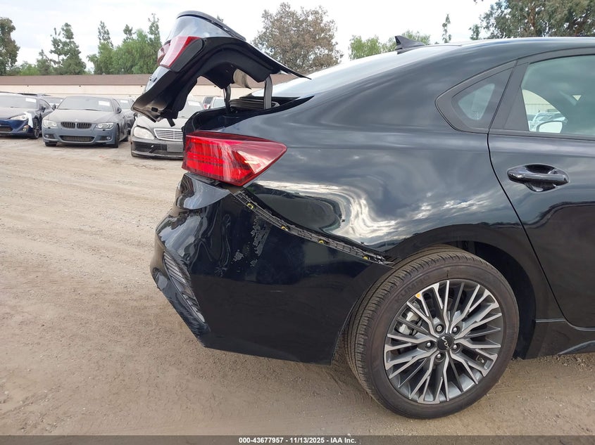 2024 Kia Forte Gt-Line VIN: 3KPF54AD7RE786730 Lot: 43677957