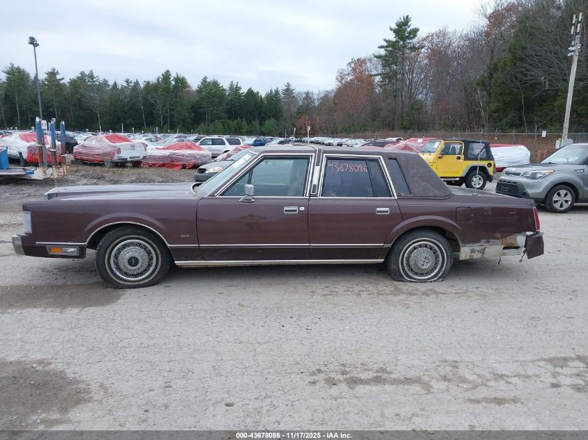 1988 Lincoln Town Car VIN: 1LNBM81F0JY771409 Lot: 43678086