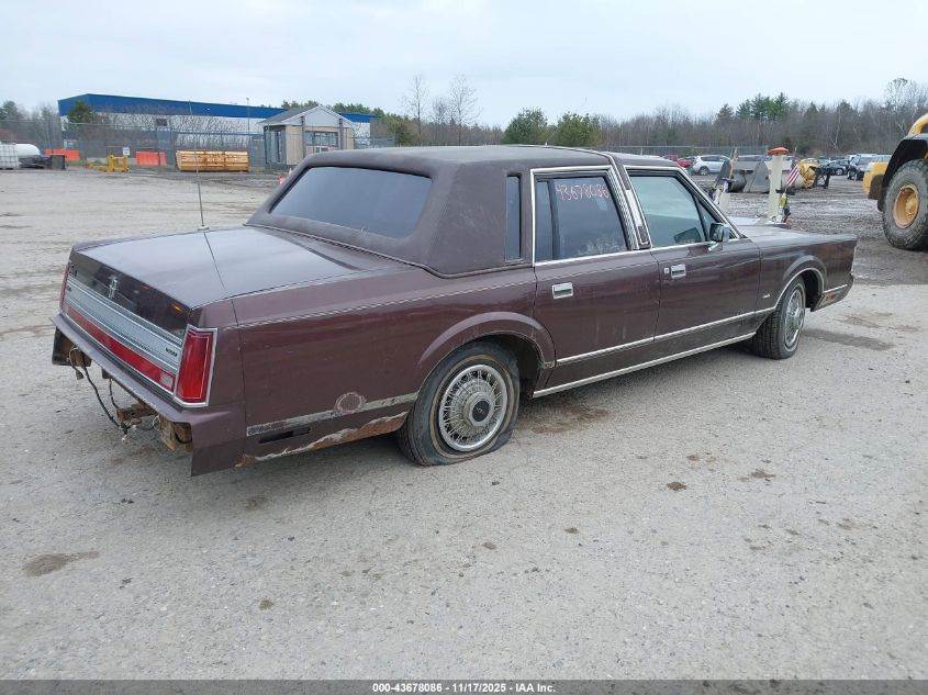 1LNBM81F0JY771409 1988 LINCOLN TOWN CAR photo no. 4