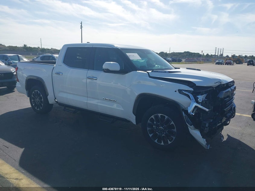 TOYOTA TUNDRA LIMITED 4WD