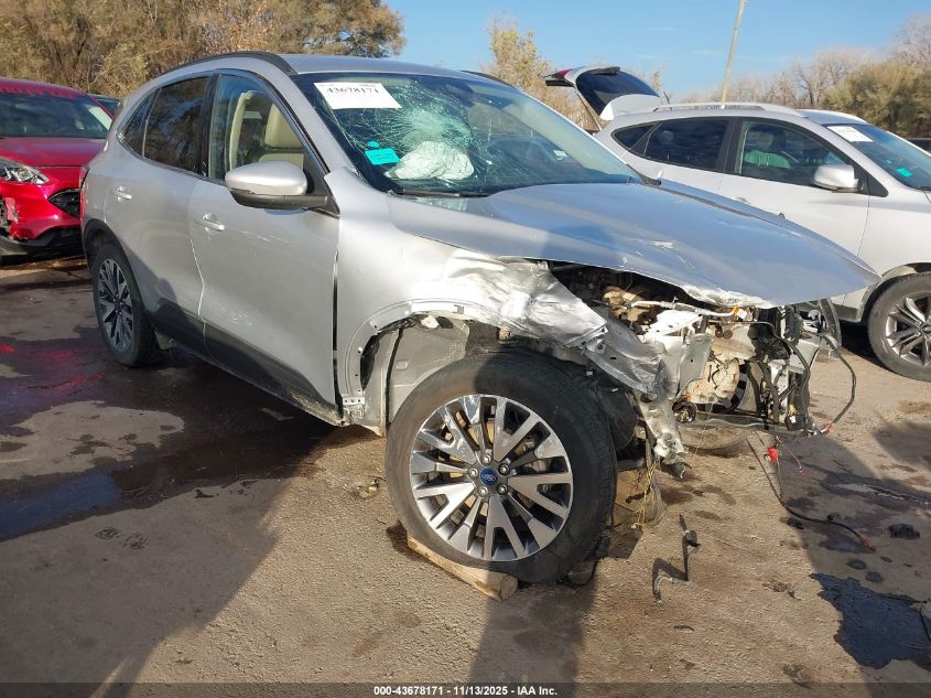 FORD ESCAPE TITANIUM