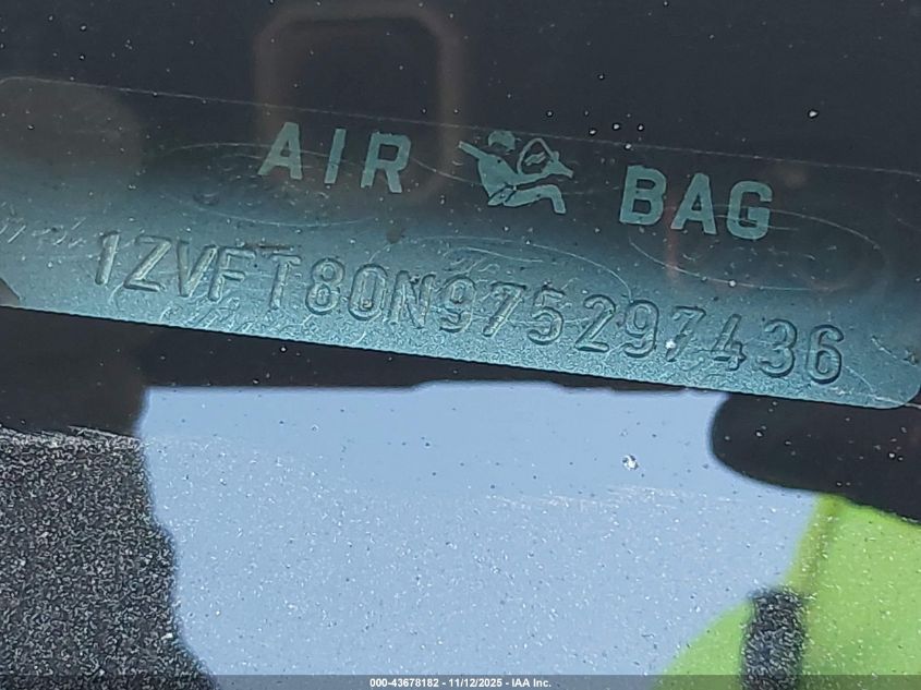 2007 Ford Mustang V6 Deluxe/V6 Premium VIN: 1ZVFT80N975297436 Lot: 43678182