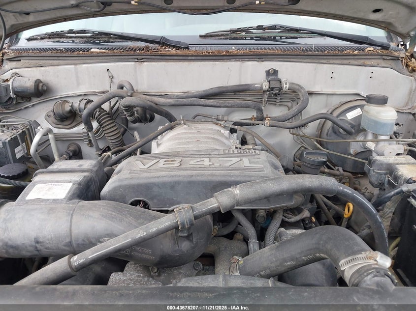 2004 Toyota Sequoia Limited V8 VIN: 5TDBT48A24S205620 Lot: 43678207