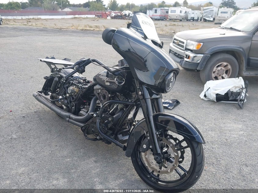 1HD1KRM35EB645566 2014 Harley-Davidson Flhxs Street Glide Special auction photo 1