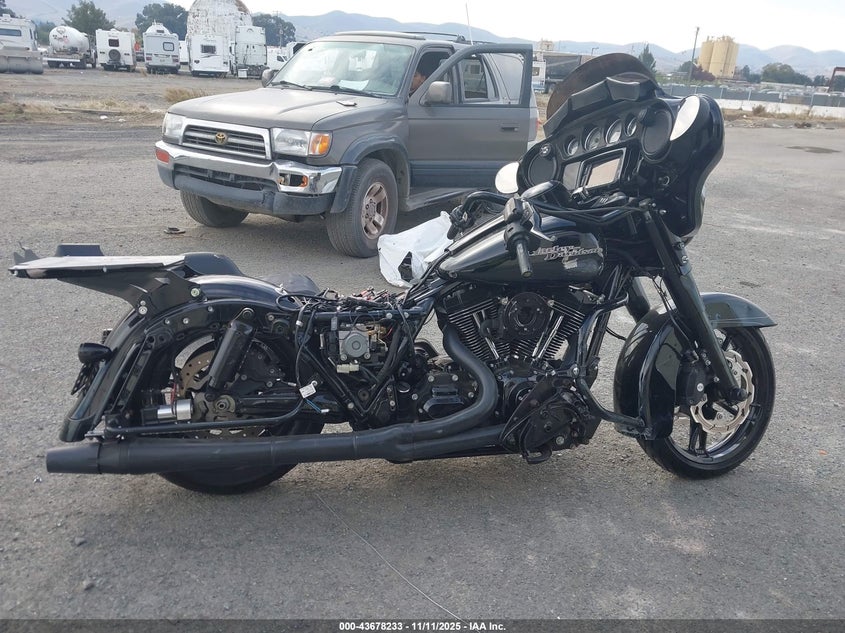 1HD1KRM35EB645566 2014 HARLEY-DAVIDSON STREET GLIDE photo no. 12
