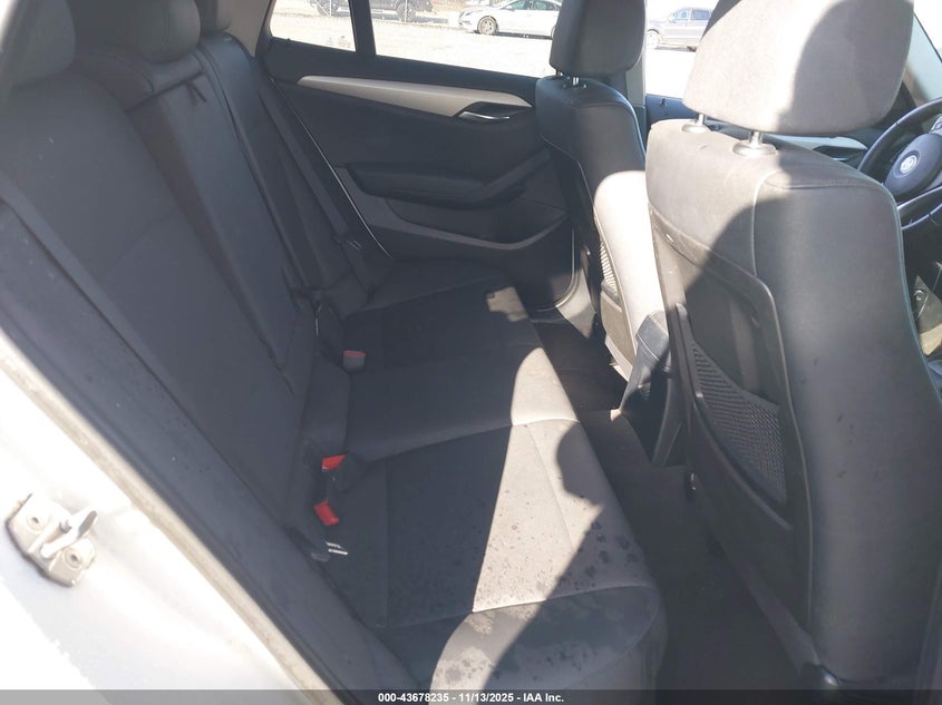 2015 BMW X1 SDRIVE28I WBAVM1C50FV319186