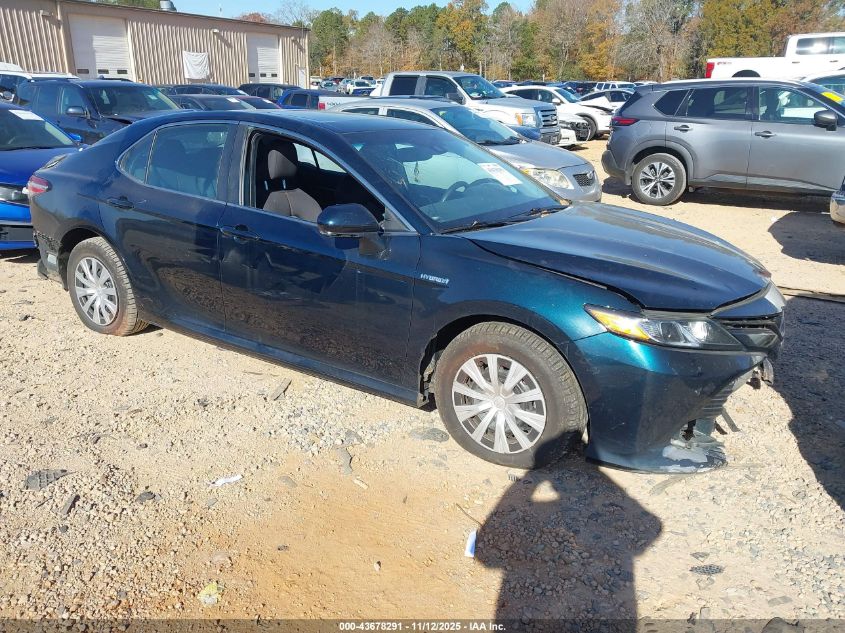 TOYOTA CAMRY HYBRID LE