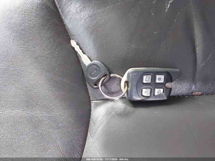 2007 GMC Sierra 1500 Classic Slt VIN: 2GTEK13Z171161696 Lot: 43678329