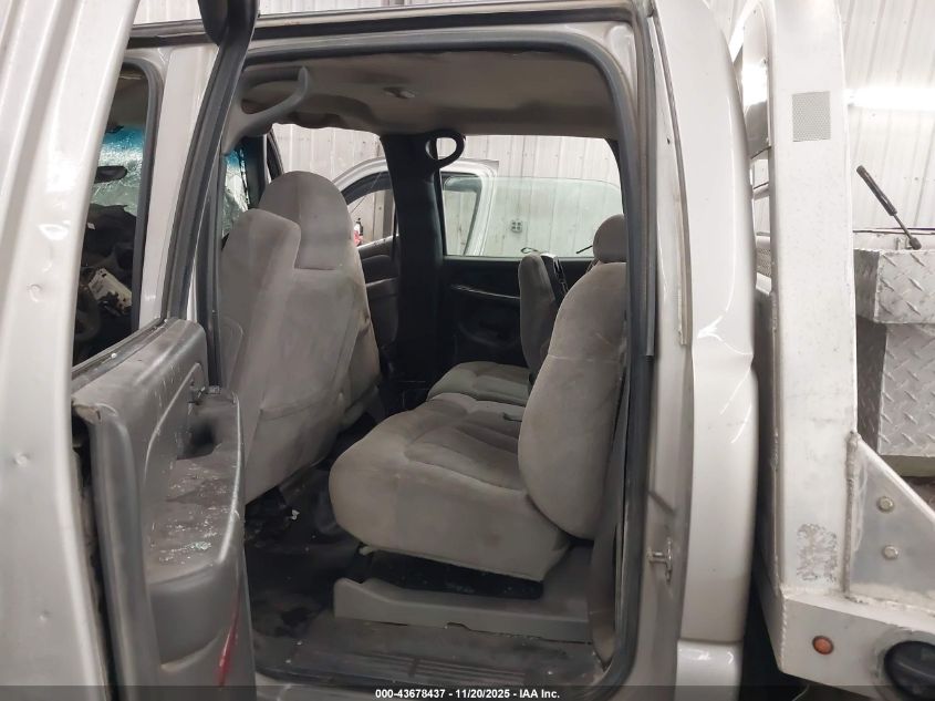 2004 Chevrolet Silverado 3500 Work Truck VIN: 1GCJK33214F226726 Lot: 43678437