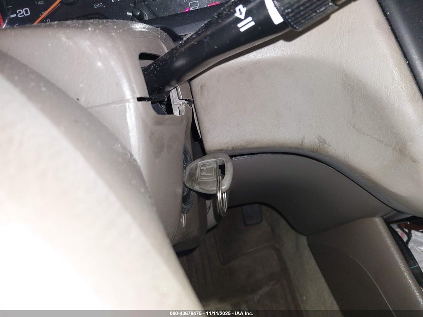 2001 Honda Accord 2.3 Ex VIN: 1HGCG56631A013887 Lot: 43678475