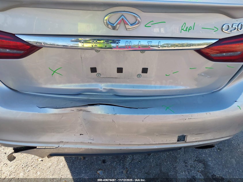 2019 Infiniti Q50 3.0T Luxe VIN: JN1EV7APXKM516649 Lot: 43678497
