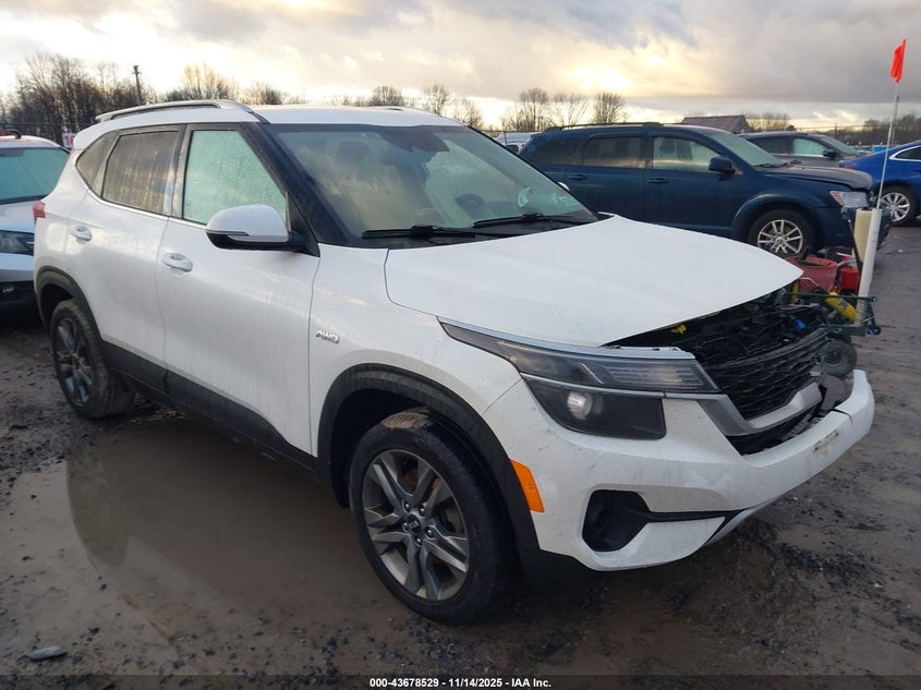 2021 KIA SELTOS S - KNDEUCAA7M7166211