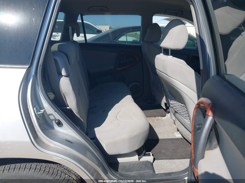 2008 Toyota Rav4 Limited VIN: JTMZD31V786070790 Lot: 43678546