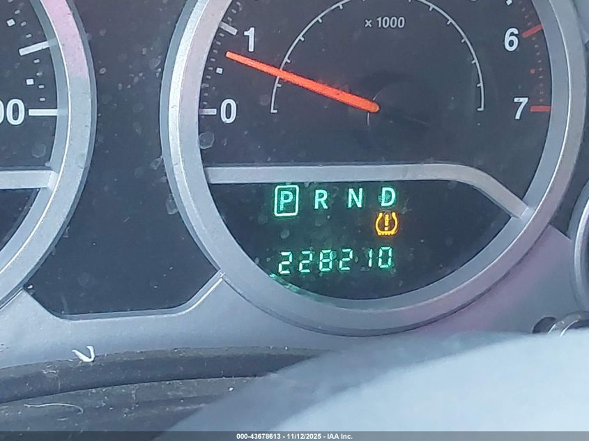 2008 Jeep Wrangler Unlimited Sahara VIN: 1J4GA59138L505040 Lot: 43678613