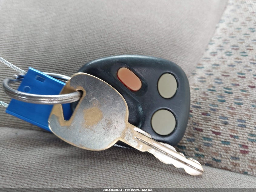 2003 Chevrolet Suburban 1500 Ls VIN: 3GNEC16Z93G255617 Lot: 43678654