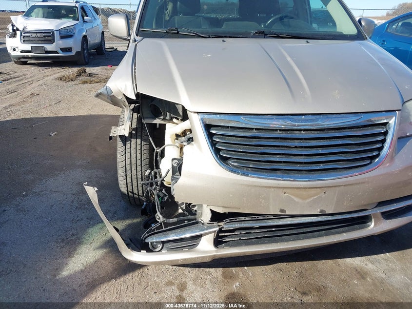 2013 Chrysler Town & Country Touring VIN: 2C4RC1BGXDR540885 Lot: 43678774