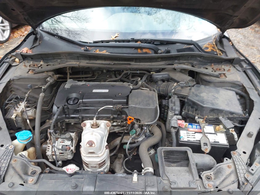 1HGCR2F81HA035813 2017 HONDA ACCORD photo no. 10