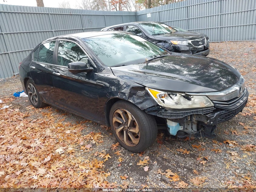 1HGCR2F81HA035813 2017 Honda Accord Ex-L auction photo 1