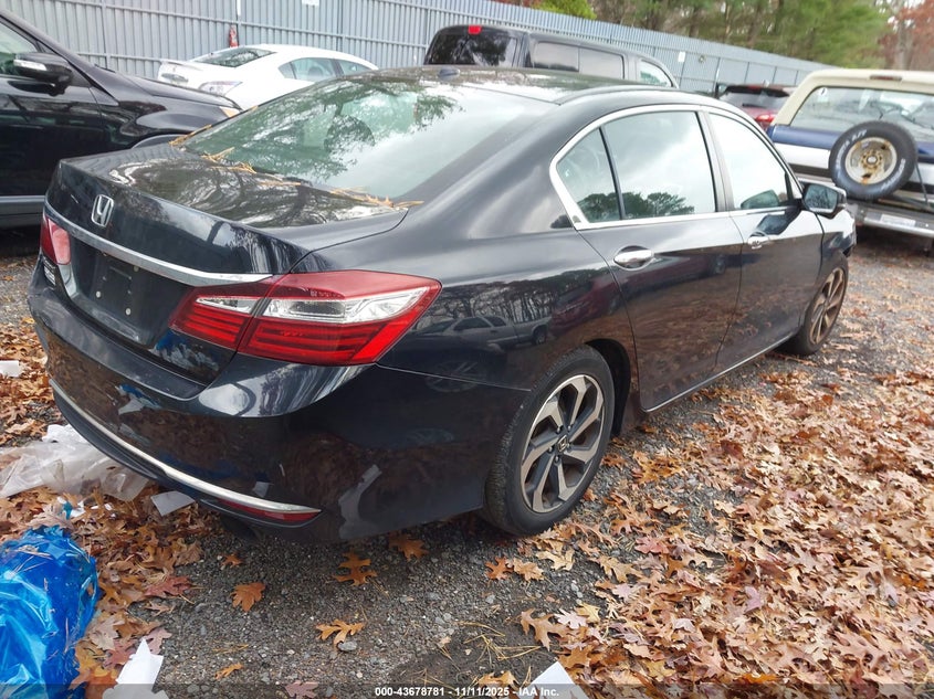 1HGCR2F81HA035813 2017 HONDA ACCORD photo no. 4