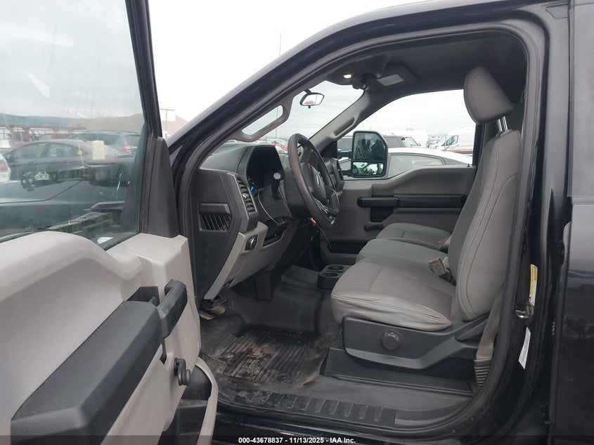 2018 Ford F-350 Xl VIN: 1FT8W3BTXJEB20998 Lot: 43678837