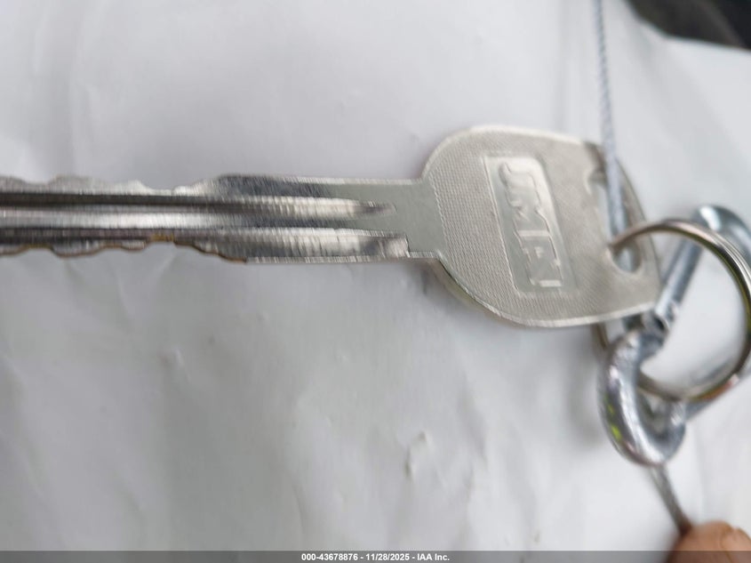 2002 Subaru Legacy L VIN: 4S3BH635527303054 Lot: 43678876