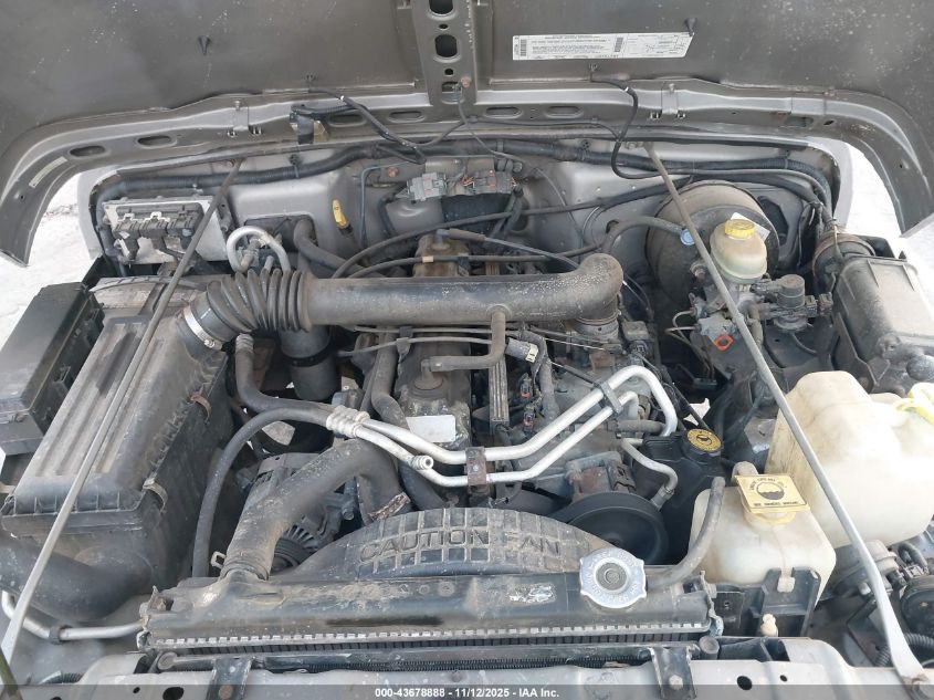 2000 Jeep Wrangler Sport VIN: 1J4FA49S7YP803999 Lot: 43678888