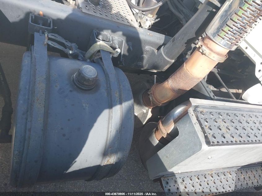 2014 International 8000 8600 VIN: 1HSHWSNN8EH032633 Lot: 43678906