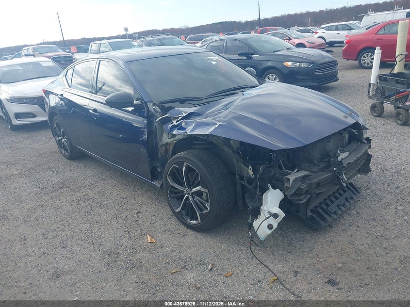 NISSAN ALTIMA SR FWD