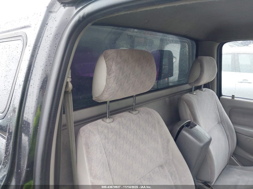 5TENM92NX3Z249370 2003 TOYOTA TACOMA photo no. 8