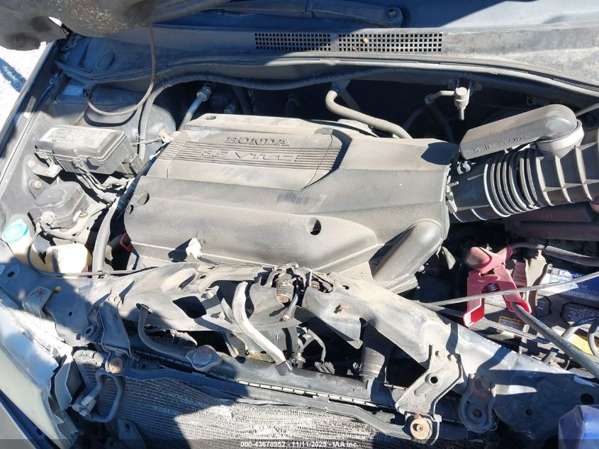 2004 Honda Odyssey Ex-L VIN: 5FNRL18024B076755 Lot: 43678952