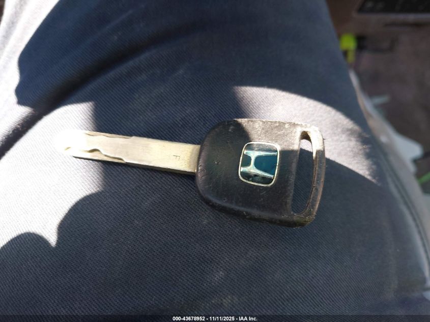 2004 Honda Odyssey Ex-L VIN: 5FNRL18024B076755 Lot: 43678952